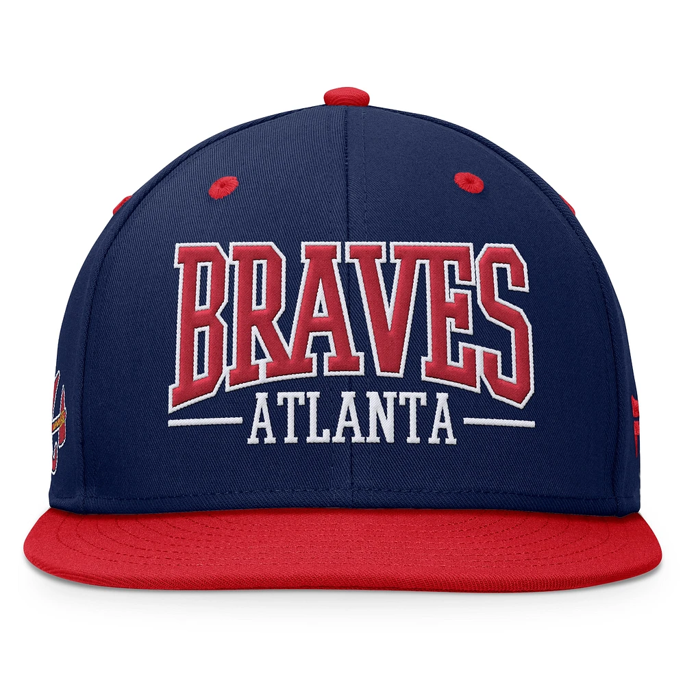 Casquette Snapback Fanatics bleu marine/rouge Atlanta Braves Fundamental Bold pour hommes