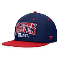 Casquette Snapback Fanatics bleu marine/rouge Atlanta Braves Fundamental Bold pour hommes