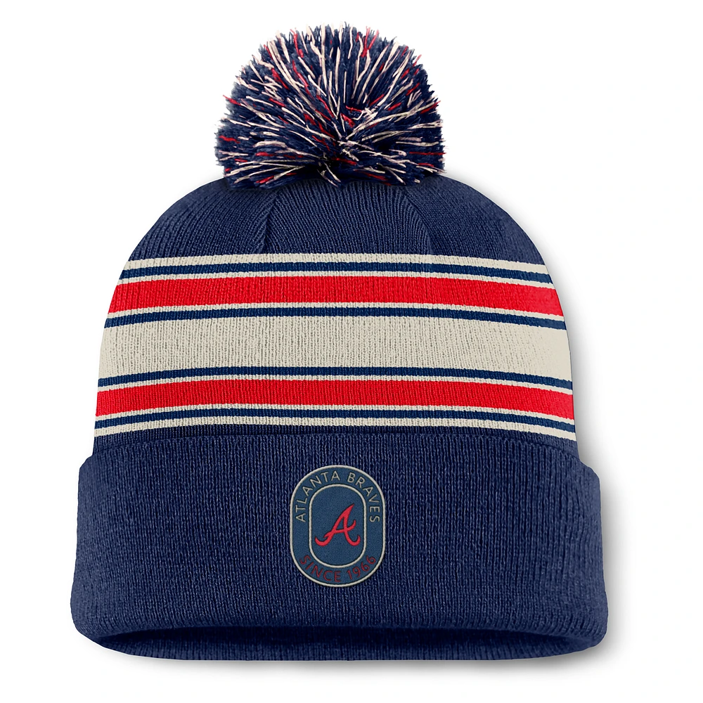 Bonnet en tricot à revers avec pompon et patch Fundamental Atlanta Braves bleu marine Fanatics pour homme