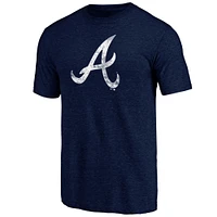 T-shirt triple mélange avec logo officiel patiné Fanatics Navy Atlanta Braves pour hommes