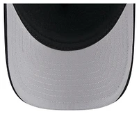 Casquette camionneur ajustable noire New Era 9FORTY A-Frame M-Crown pour homme avec logo City Initial des Braves d'Atlanta