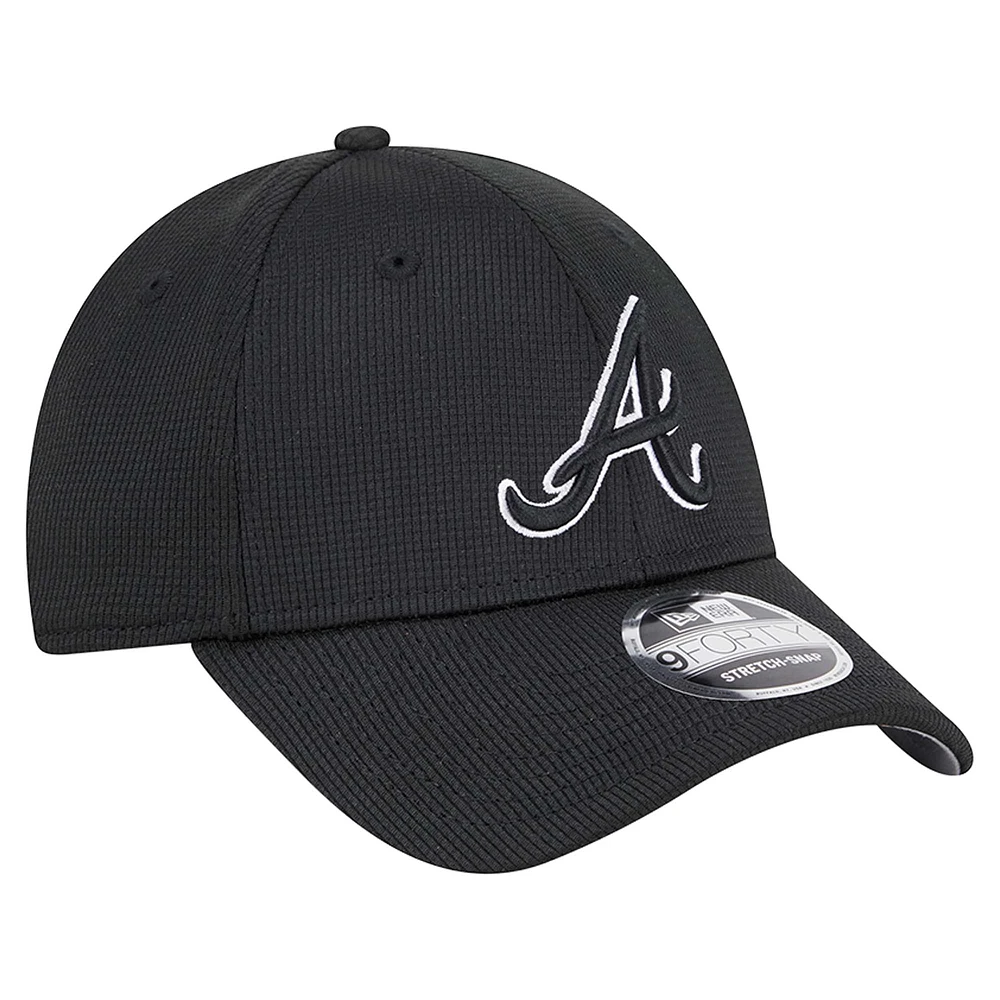 Casquette ajustable noire Pivot 9FORTY des Braves d'Atlanta de New Era pour homme