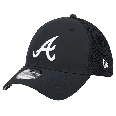 Men's New Era Black Atlanta Braves Team Tone 39THIRTY Flex Hat