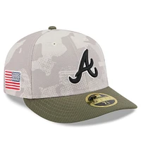 Casquette ajustée 59FIFTY Atlanta Braves 2025 Armed Forces Day pour homme, beige clair/olive, New Era