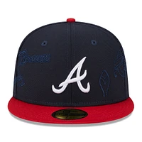 Casquette ajustée 59FIFTY à logo multiple des Atlanta Braves New Era pour hommes, bleu marine/rouge