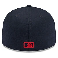 Casquette ajustée 59FIFTY à profil bas Atlanta Braves 2024 Clubhouse New Era pour hommes, bleu marine