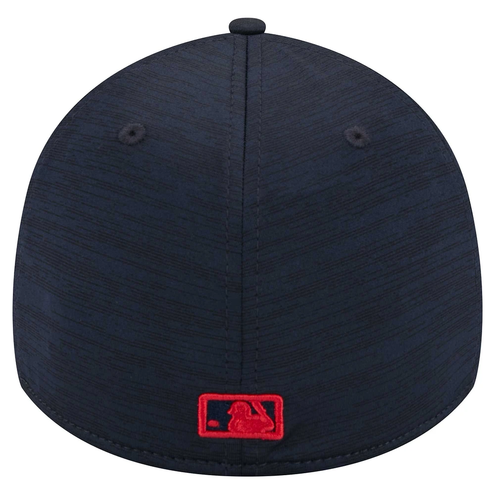 Men's New Era  Navy Atlanta Braves 2024 MLB Clubhouse 39THIRTY Flex Fit Hat