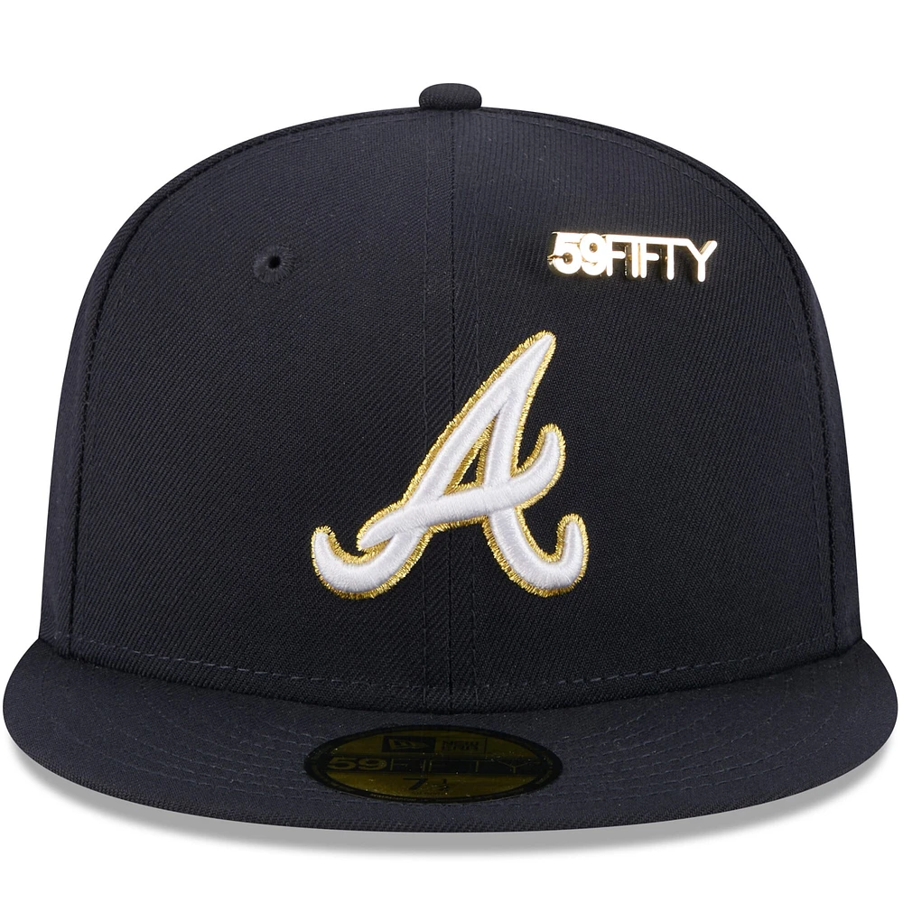Casquette ajustée New Era bleu marine Atlanta Braves 2025 59FIFTY Day avec épingles