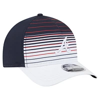 Men's New Era  Navy Atlanta Braves Gradient 9FORTY M-Crown Adjustable Hat