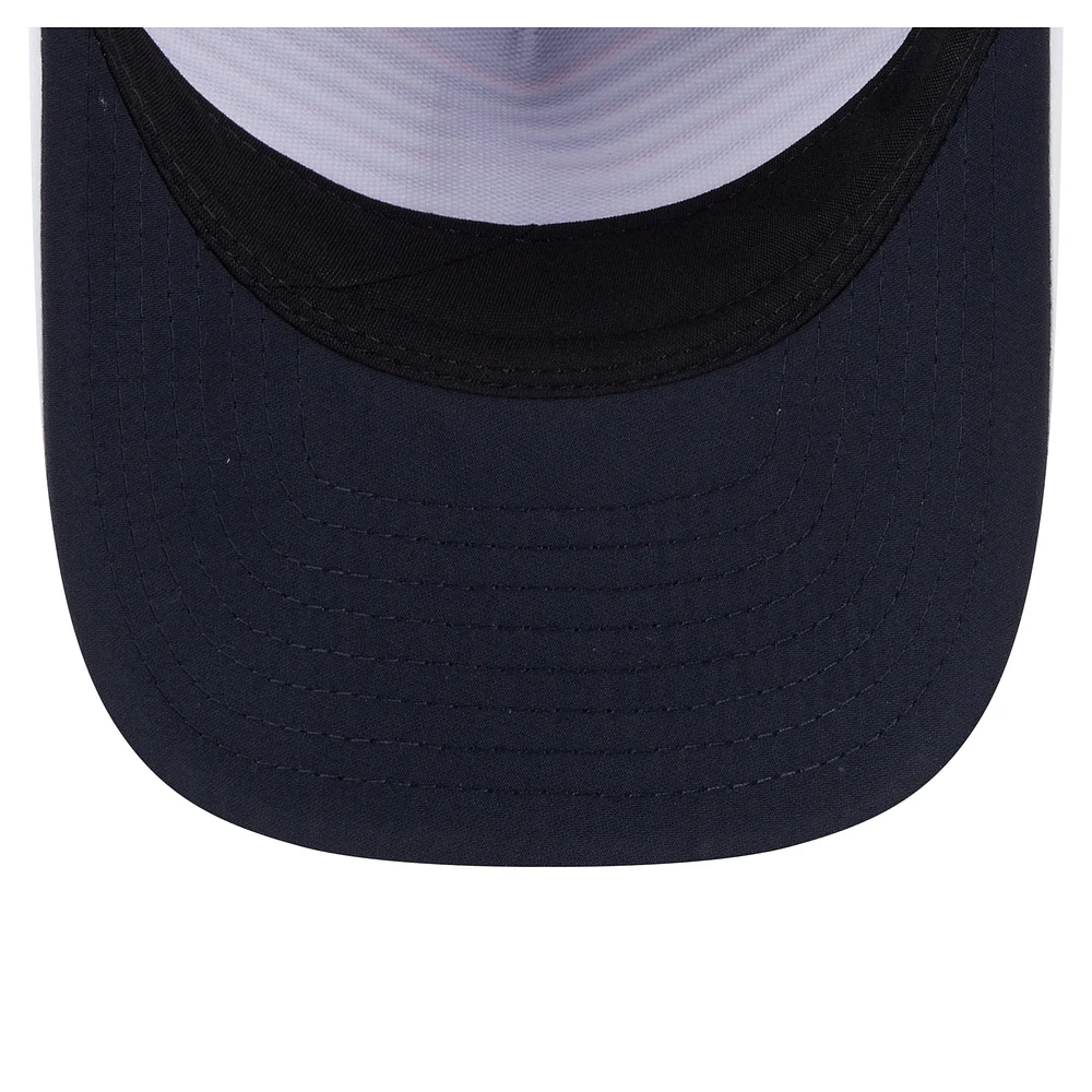 Men's New Era  Navy Atlanta Braves Gradient 9FORTY M-Crown Adjustable Hat