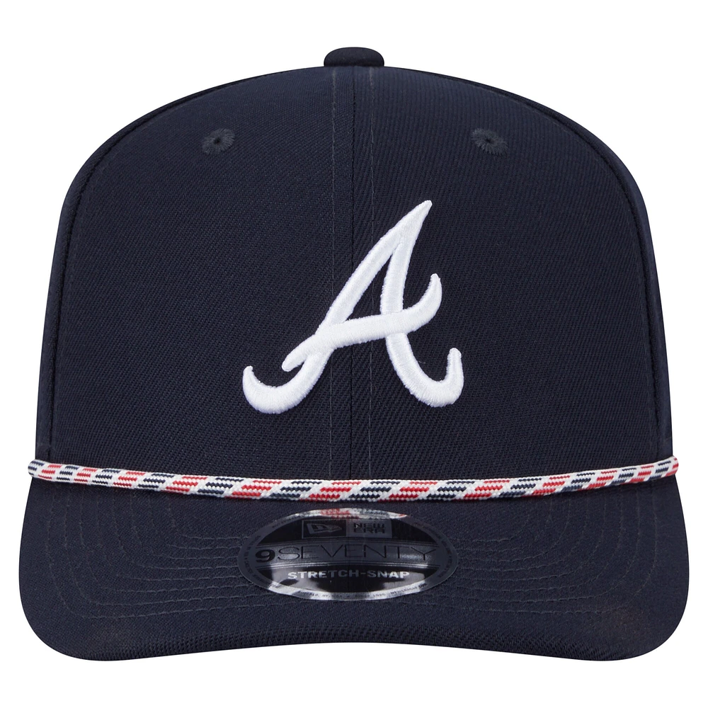Casquette extensible à boutons-pression New Era bleu marine Atlanta Braves Multi-Rope 9SEVENTY pour homme