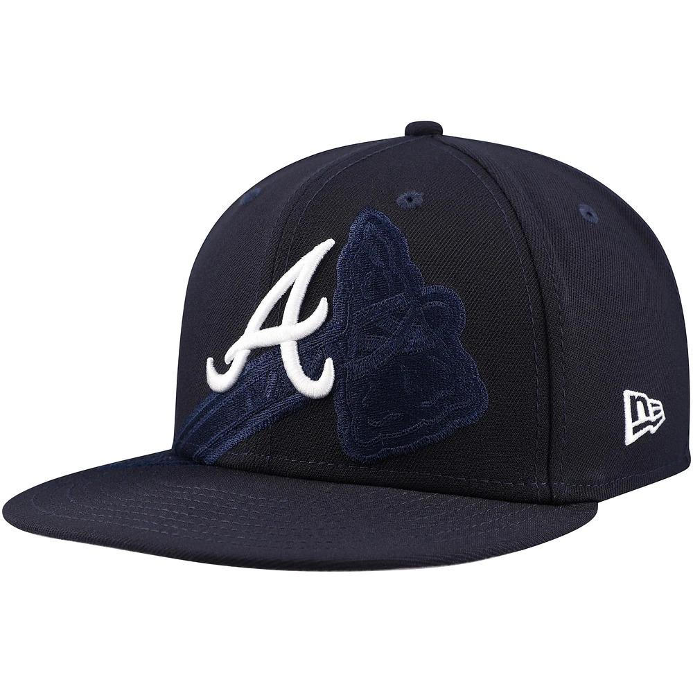 Casquette ajustée 59FIFTY avec logo ombre des Atlanta Braves New Era pour homme bleu marine