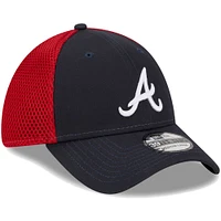 Casquette Flex New Era Atlanta Braves Team Neo 39THIRTY pour homme bleu marine