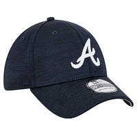 Casquette Flex 39THIRTY Tech des Atlanta Braves New Era pour hommes, bleu marine