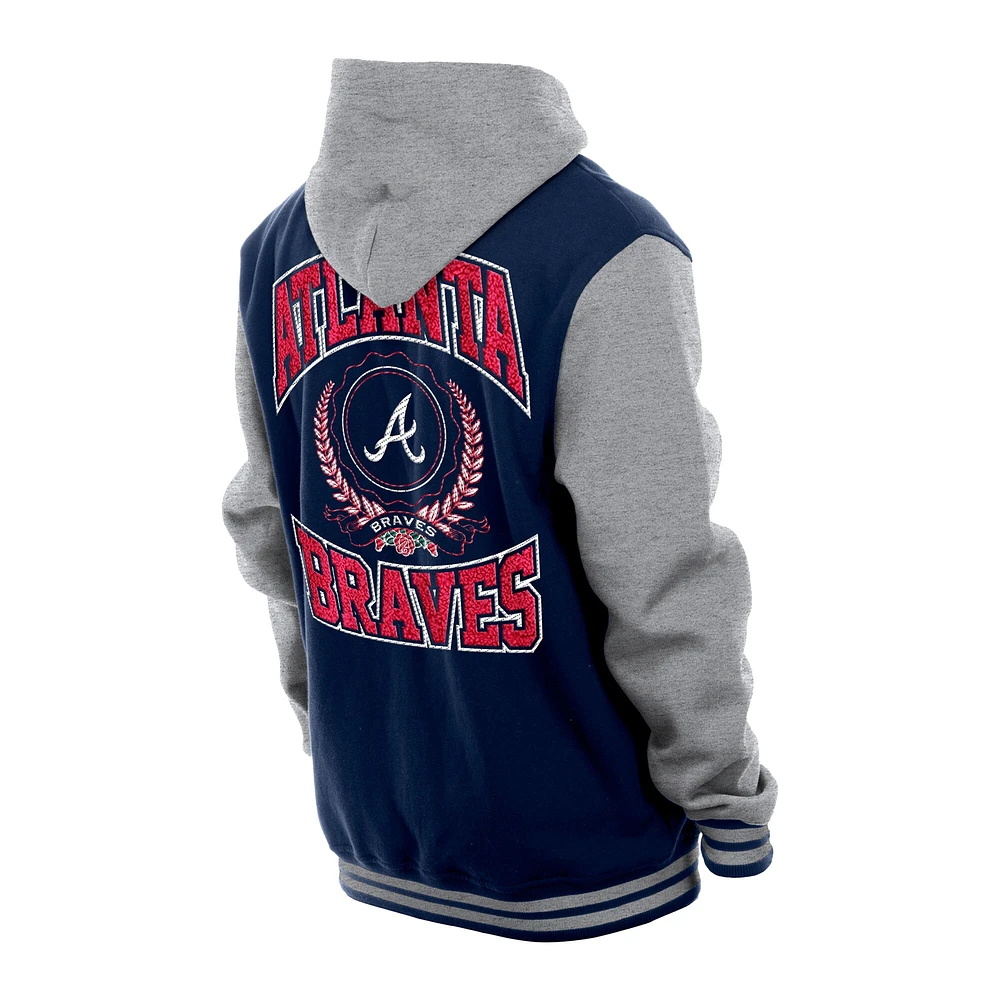 Veste à capuche en polaire bleu marine New Era pour homme, modèle Throwback Prep des Atlanta Braves