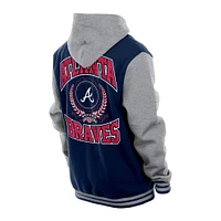 Veste à capuche en polaire bleu marine New Era pour homme, modèle Throwback Prep des Atlanta Braves