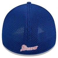 Casquette d'entraînement de printemps 39THIRTY Flex New Era Royal/Rouge Atlanta Braves 2025 pour homme