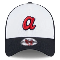 Men's New Era  White Atlanta Braves 2025 Batting Practice 39THIRTY Flex Hat