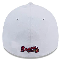 Men's New Era White Atlanta Braves 39THIRTY Flex Hat