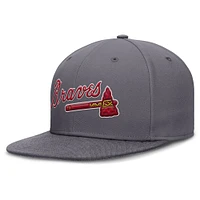 Casquette Nike Performance True Fitted grise pour homme des Atlanta Braves