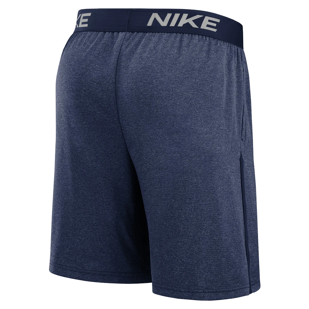 Short de performance d'entraînement la collection authentique des Braves d'Atlanta Nike bleu marine pour homme