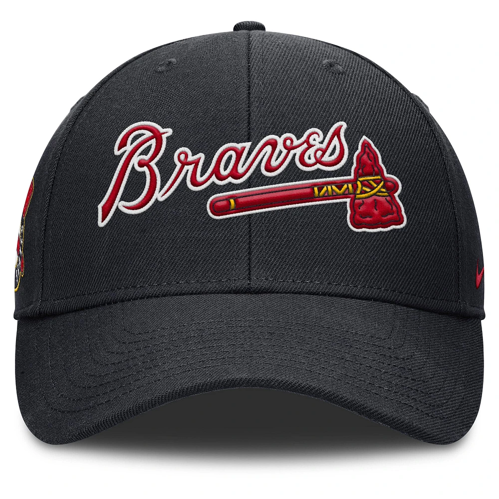 Casquette ajustable Nike Rise Gaberdine bleu marine pour homme des Atlanta Braves