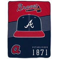 Couverture Pegasus Atlanta Braves 60" x 80" à rayures sur le chapeau