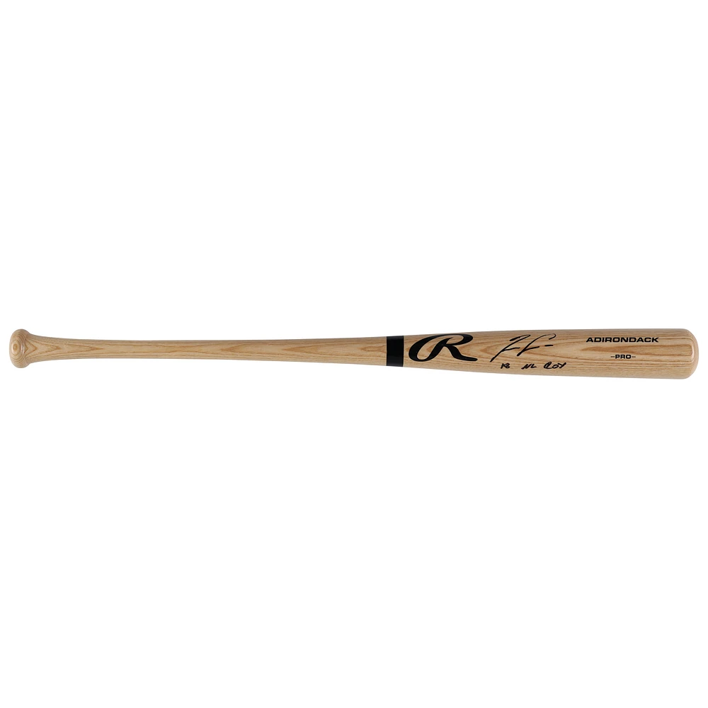 Ronald Acuña Jr., batteur professionnel dédicacé par les Braves d'Atlanta, blonde et Rawlings, avec l'inscription « 18 NL ROY »