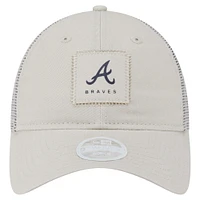 Casquette ajustable 9TWENTY à point carré beige clair des Braves d'Atlanta de New Era pour femme
