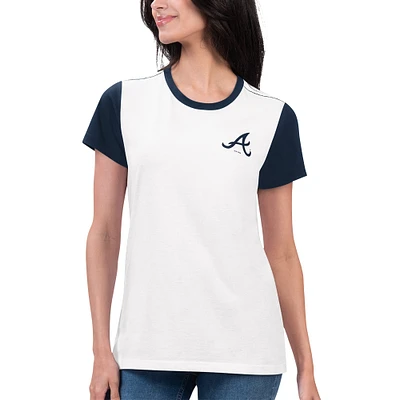 T-shirt blanc avec illustration des Braves d'Atlanta G-III 4Her de Carl Banks pour femmes