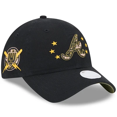 Casquette réglable noire Atlanta Braves 2024 pour la Journée des forces armées 9TWENTY New Era pour femme