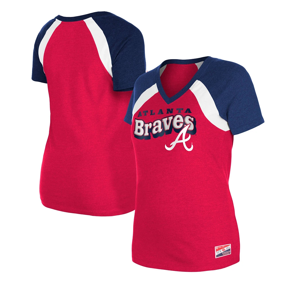 T-shirt à col en V chiné Atlanta Braves New Era rouge pour femme