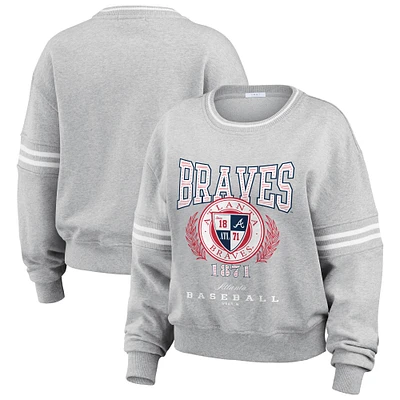 Sweat-shirt à écusson national des Braves d'Atlanta gris chiné pour femme WEAR by Erin Andrews