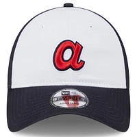 Casquette ajustable 9TWENTY Atlanta Braves 2025 pour entraînement au bâton New Era pour jeunes