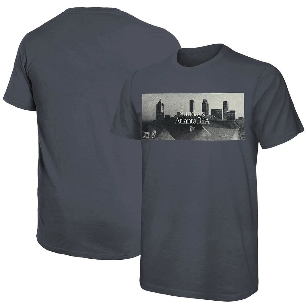 T-shirt gris Majestic Threads pour hommes des Atlanta Falcons Sundays Skyline