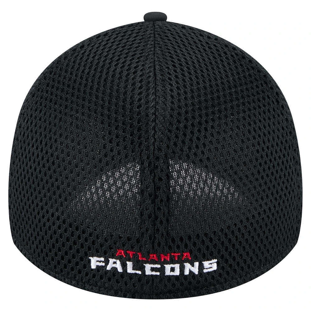 Men's New Era  Black Atlanta Falcons Linear 39THIRTY Flex Hat