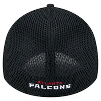 Men's New Era  Black Atlanta Falcons Linear 39THIRTY Flex Hat
