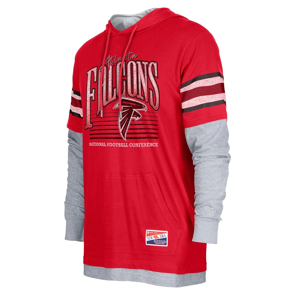 T-shirt à capuche manches longues Twofer rouge Atlanta Falcons New Era pour homme