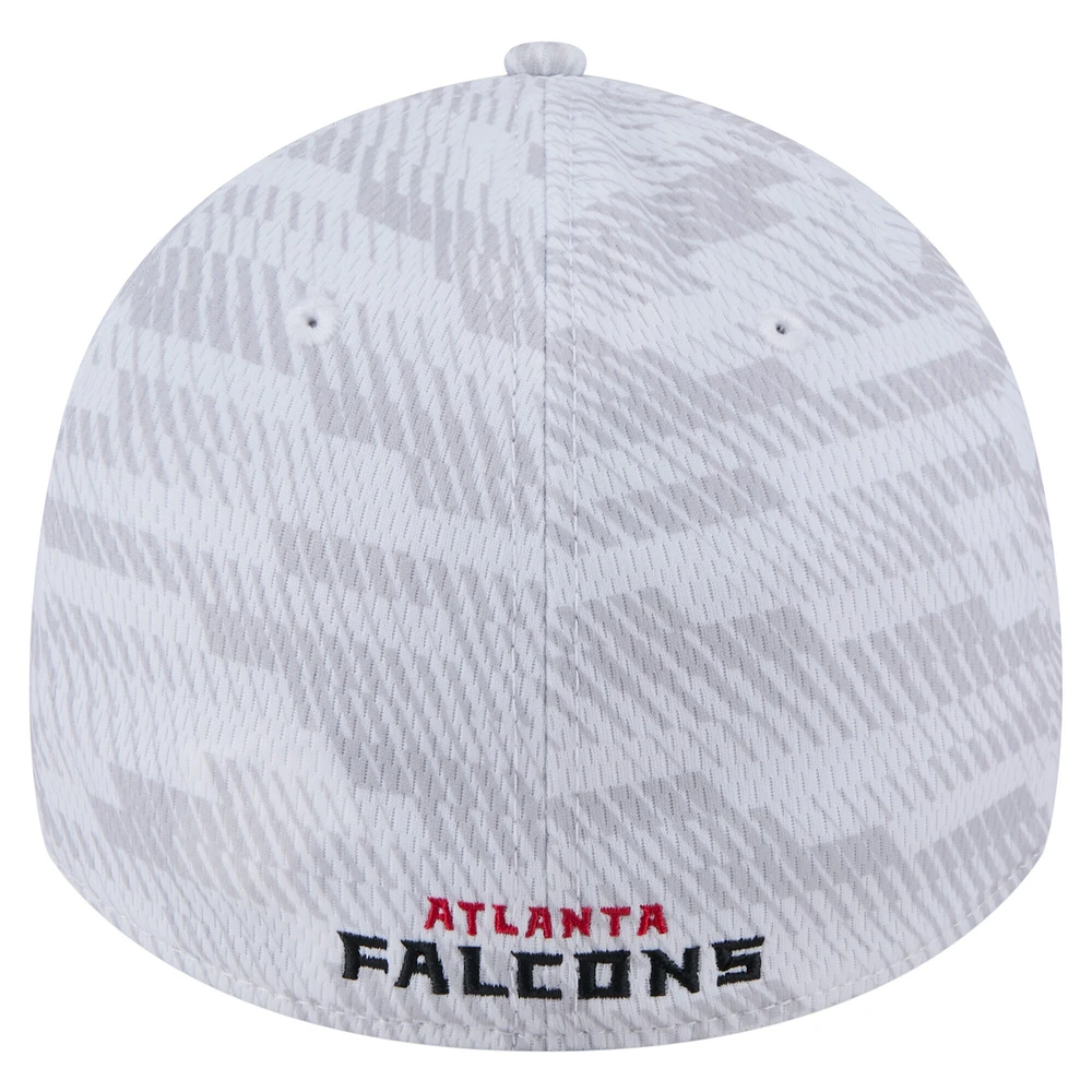 Men's New Era  White Atlanta Falcons Gameday Graded 39THIRTY Flex Hat