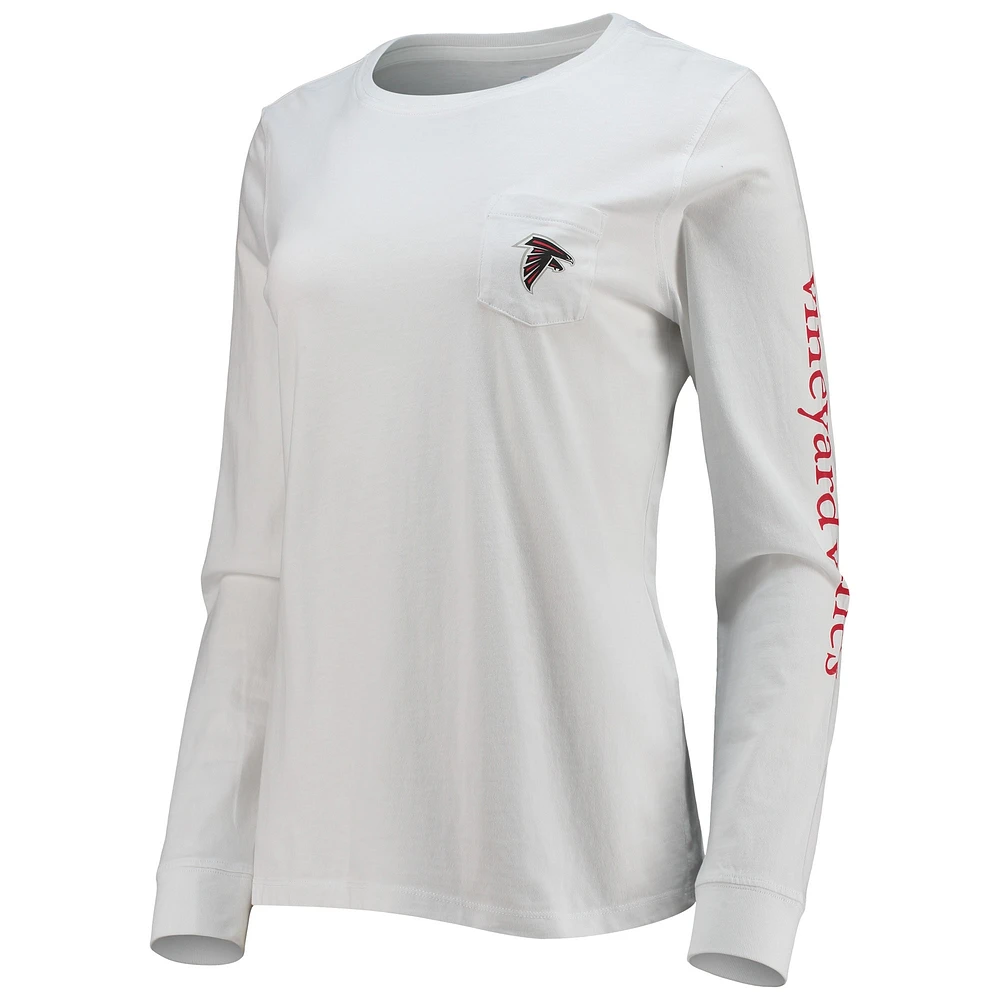 T-shirt à manches longues pour femme avec casque Vineyard Vines Atlanta Falcons blanc