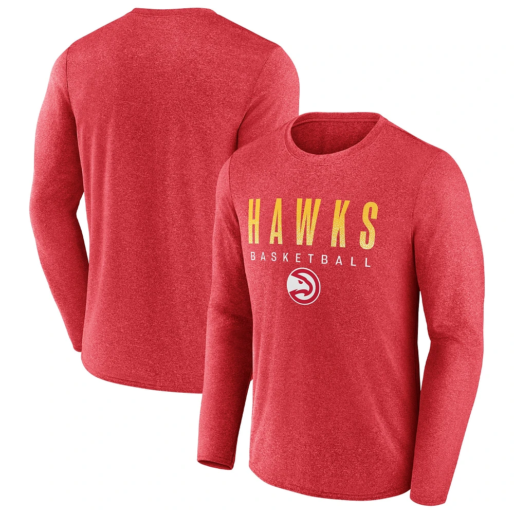 T-shirt à manches longues pour hommes Fanatics Heathered Red Atlanta Hawks Where Legends Play Iconic Practice