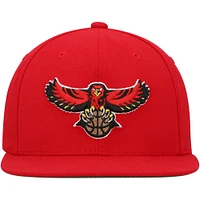 Men's Mitchell & Ness Red Atlanta Hawks Hardwood Classics Team Ground 2.0 Snapback Hat