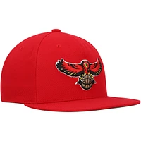 Men's Mitchell & Ness Red Atlanta Hawks Hardwood Classics Team Ground 2.0 Snapback Hat