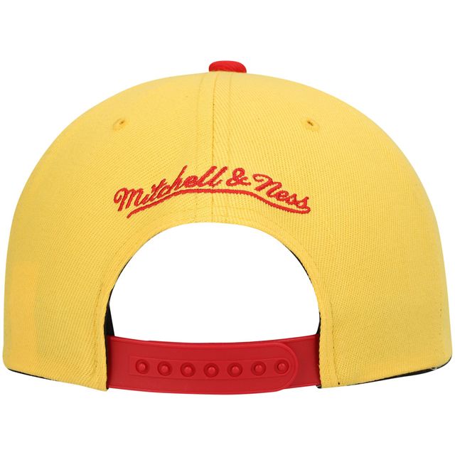 Men's Los Angeles Lakers Mitchell & Ness Yellow English Dropback Snapback  Hat