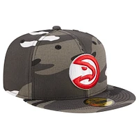 Casquette ajustée 59FIFTY camouflage Atlanta Hawks Snow Camo New Era pour hommes