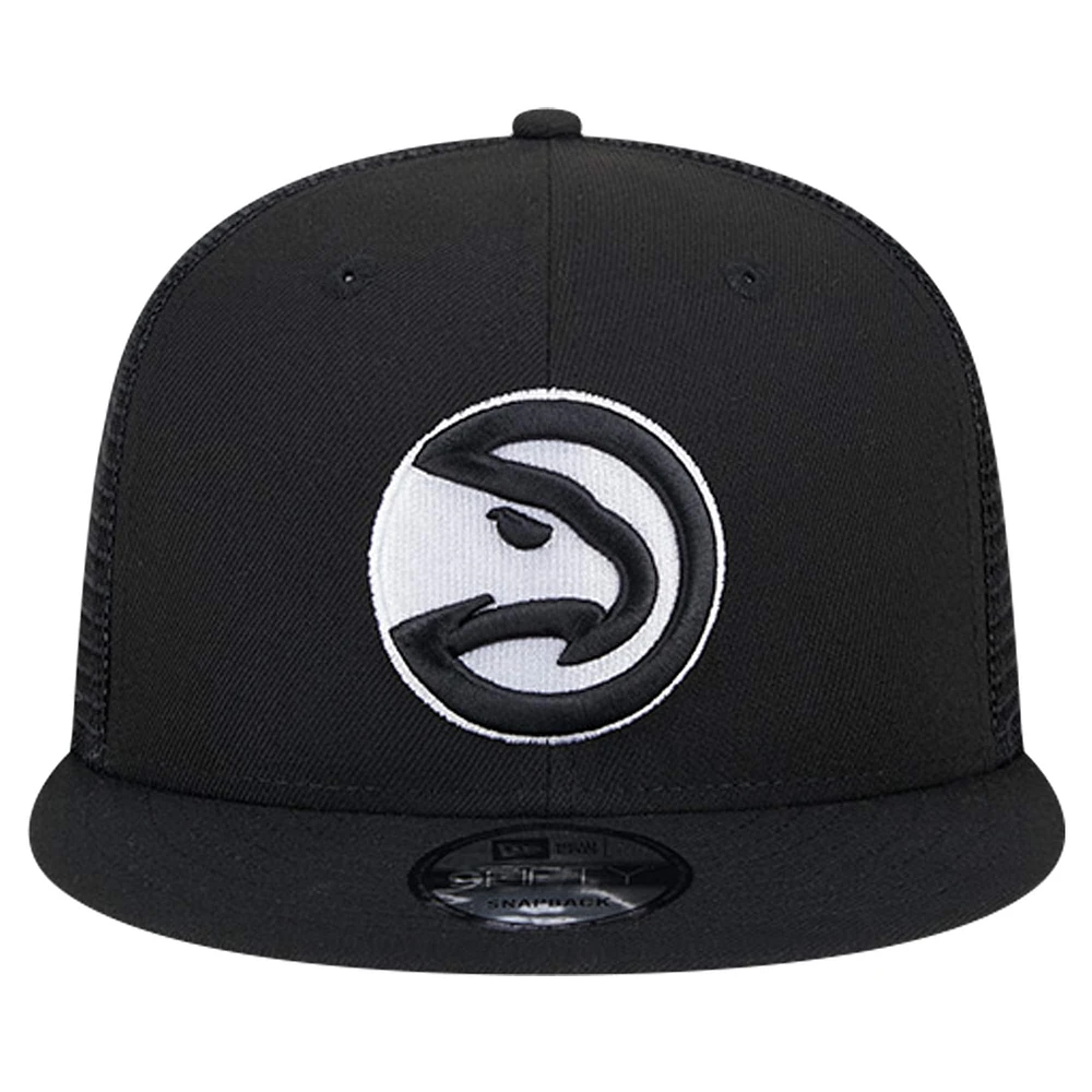 Men's New Era Black Atlanta Hawks 9FIFTY Snapback Trucker Hat