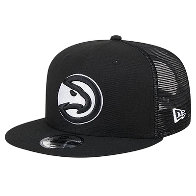Men's New Era Black Atlanta Hawks 9FIFTY Snapback Trucker Hat
