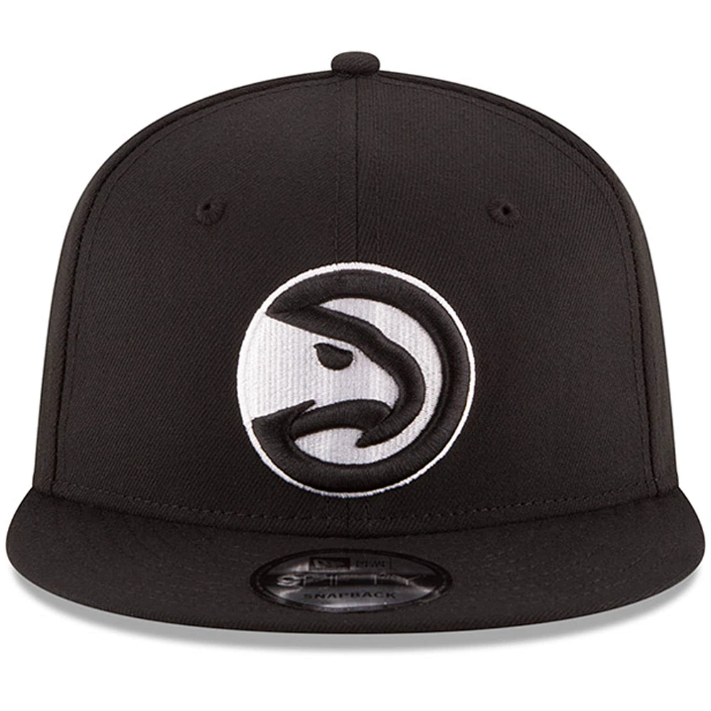 Men's New Era Black Atlanta Hawks Black & White Logo 9FIFTY Adjustable Snapback Hat