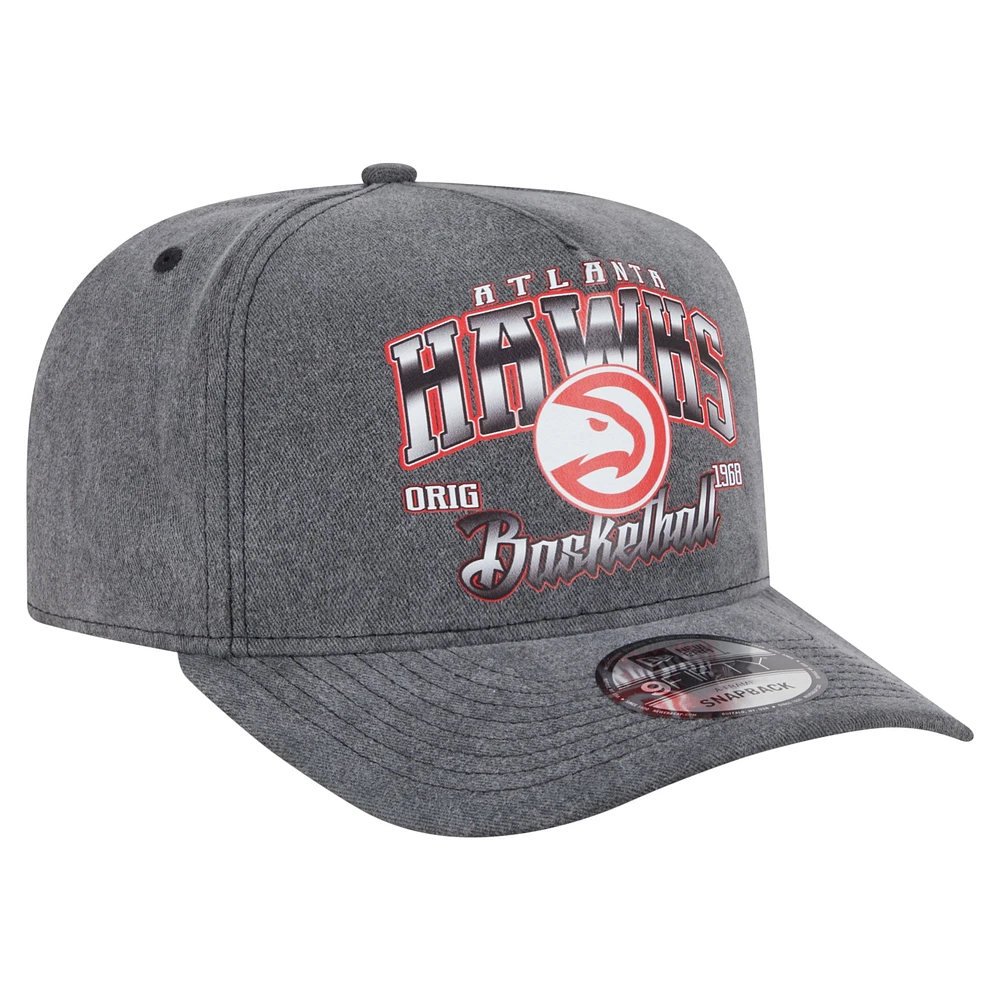 Men's New Era  Charcoal Atlanta Hawks Throwback Washed Pre-Curved 9FIFTY Snapback Hat