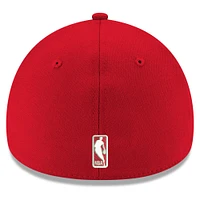 Men's New Era Red Atlanta Hawks Team Classic 39THIRTY Flex Hat